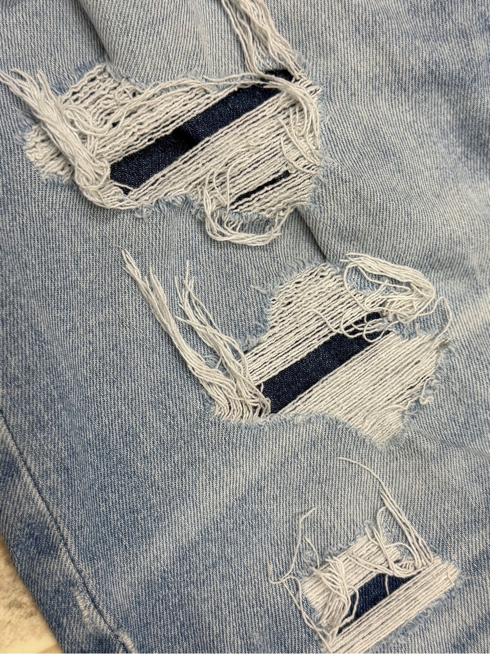 American Eagle Outfitters Light Blue Distressed Men’s Jean Shorts Size 36 - Picture 7 of 7